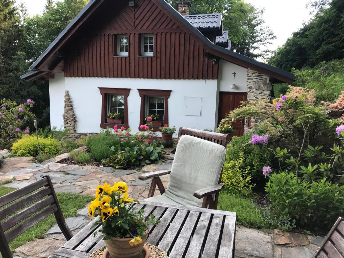 Chalupa Pod Skalou I. Paseky nad Jizerou Luaran gambar