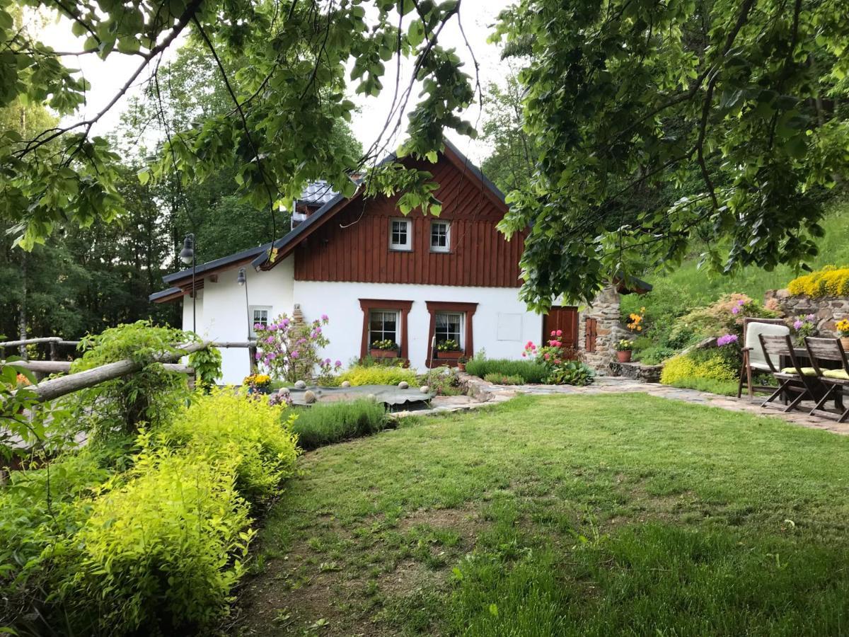 Chalupa Pod Skalou I. Paseky nad Jizerou Luaran gambar