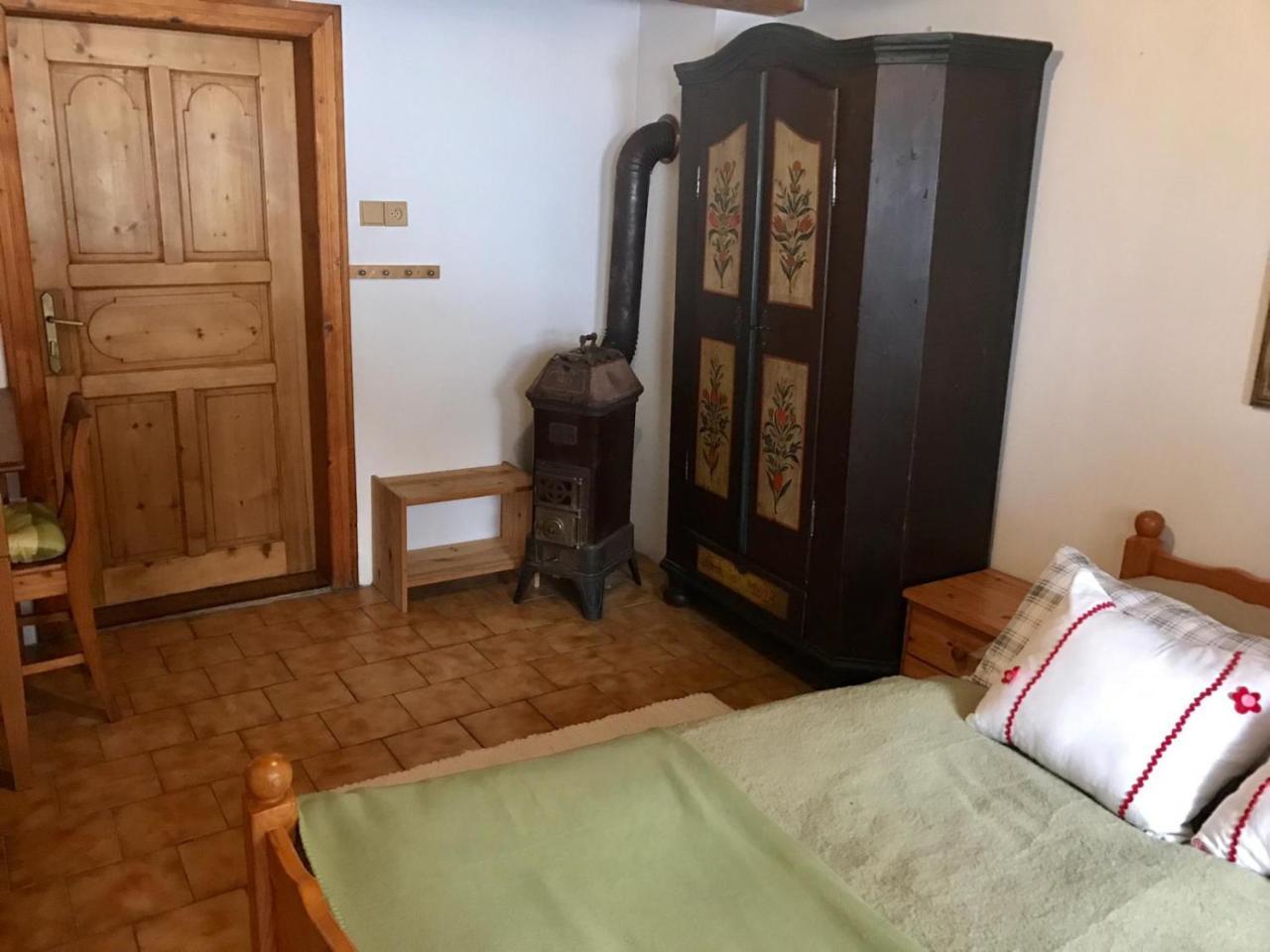 Chalupa Pod Skalou I. Paseky nad Jizerou Luaran gambar